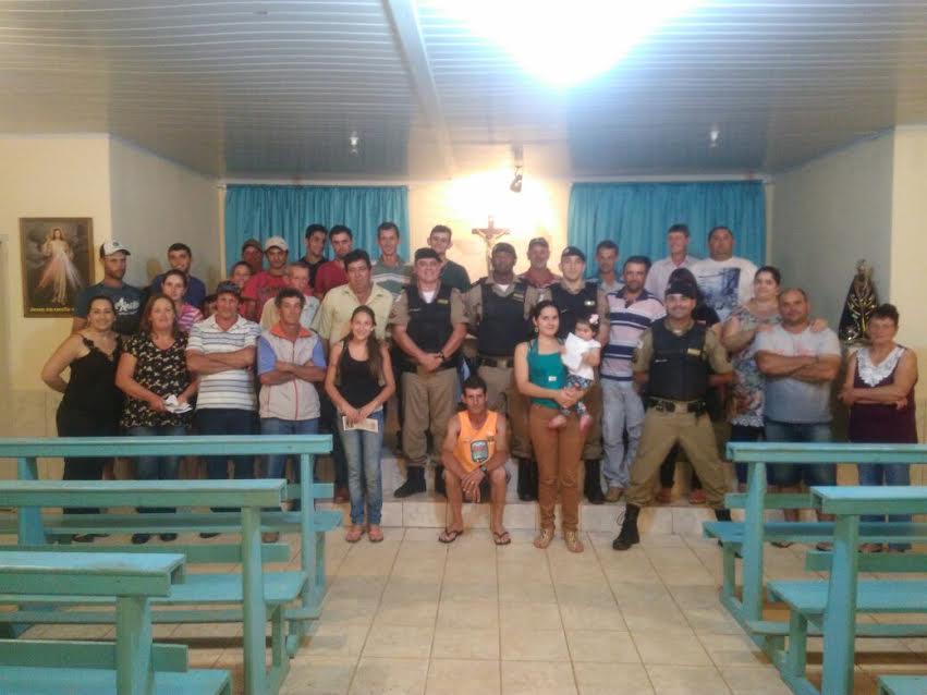 Reunião com a Polícia Militar no Bairro Canta Galo